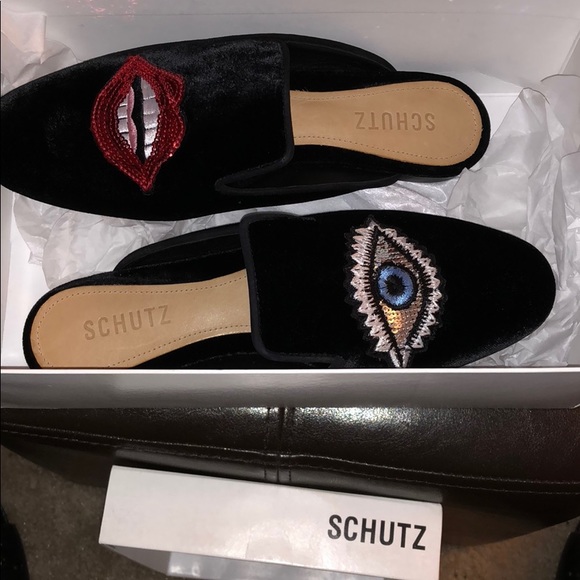 Sold!!Exclusive SCHUTZ DAMITTA velvet mules - Picture 2 of 6